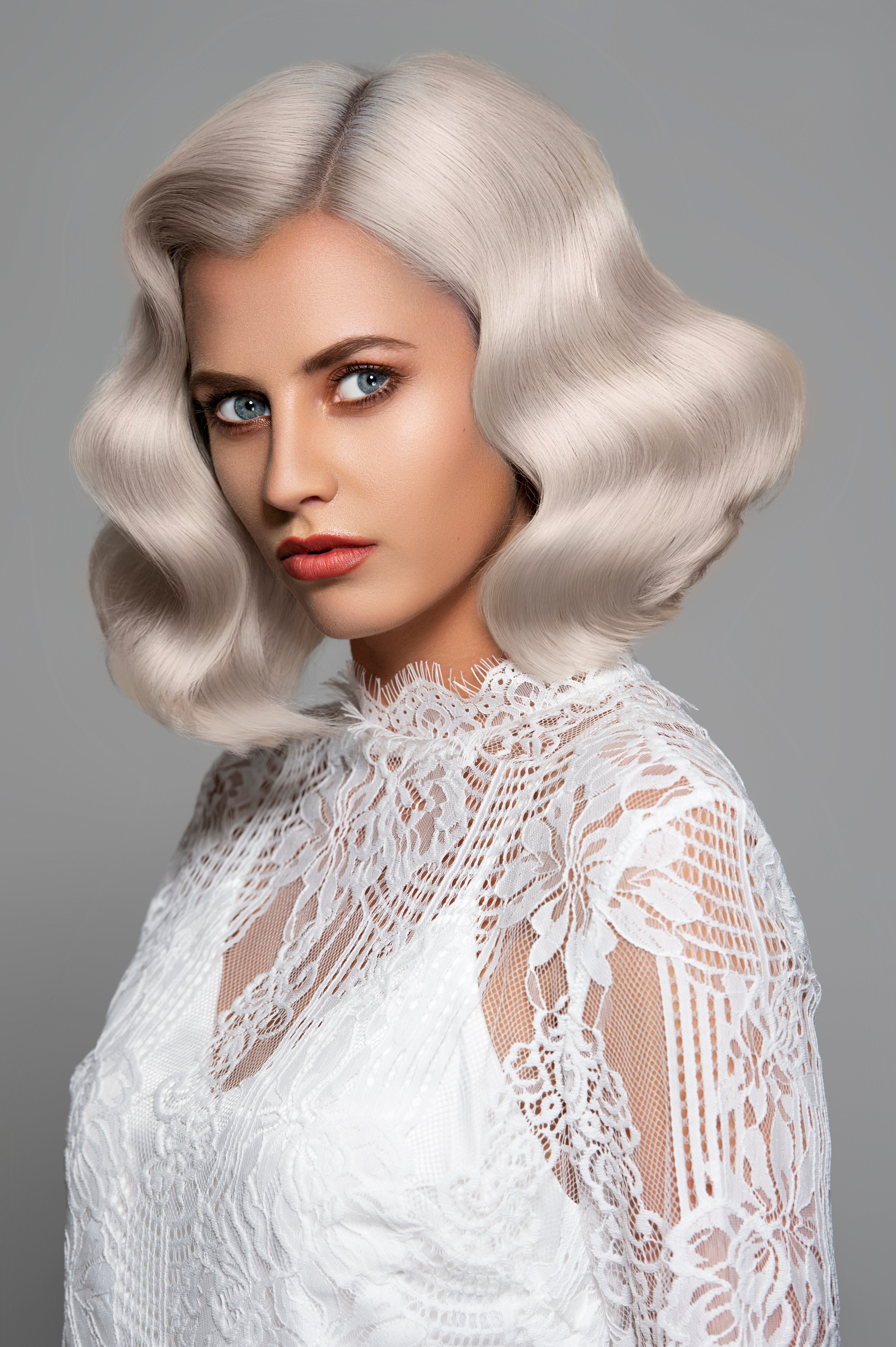 Chi Color Illuminate platinum blonde